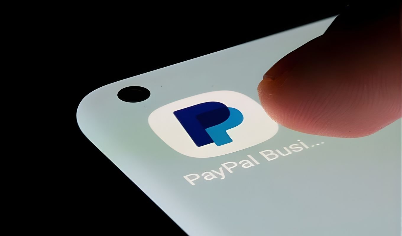 PayPal Flags Smaller Basket Sizes and Cautious Shoppers Amid Macro Uncertainty